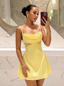 Slaydiva 新款春夏音乐节、情人节、复活节、婚礼季、假日季、海滩度假、休闲、优雅、通勤、日常穿着、工作服、度假、派对、邮轮、派对、基础款、日常约会、Y2K、性感露背、V领、摇领、蕾丝边、亮缎面料、A字裙、浅黄色连衣裙、女士迷你连衣裙 -A - 淡黃色 - 查看 1