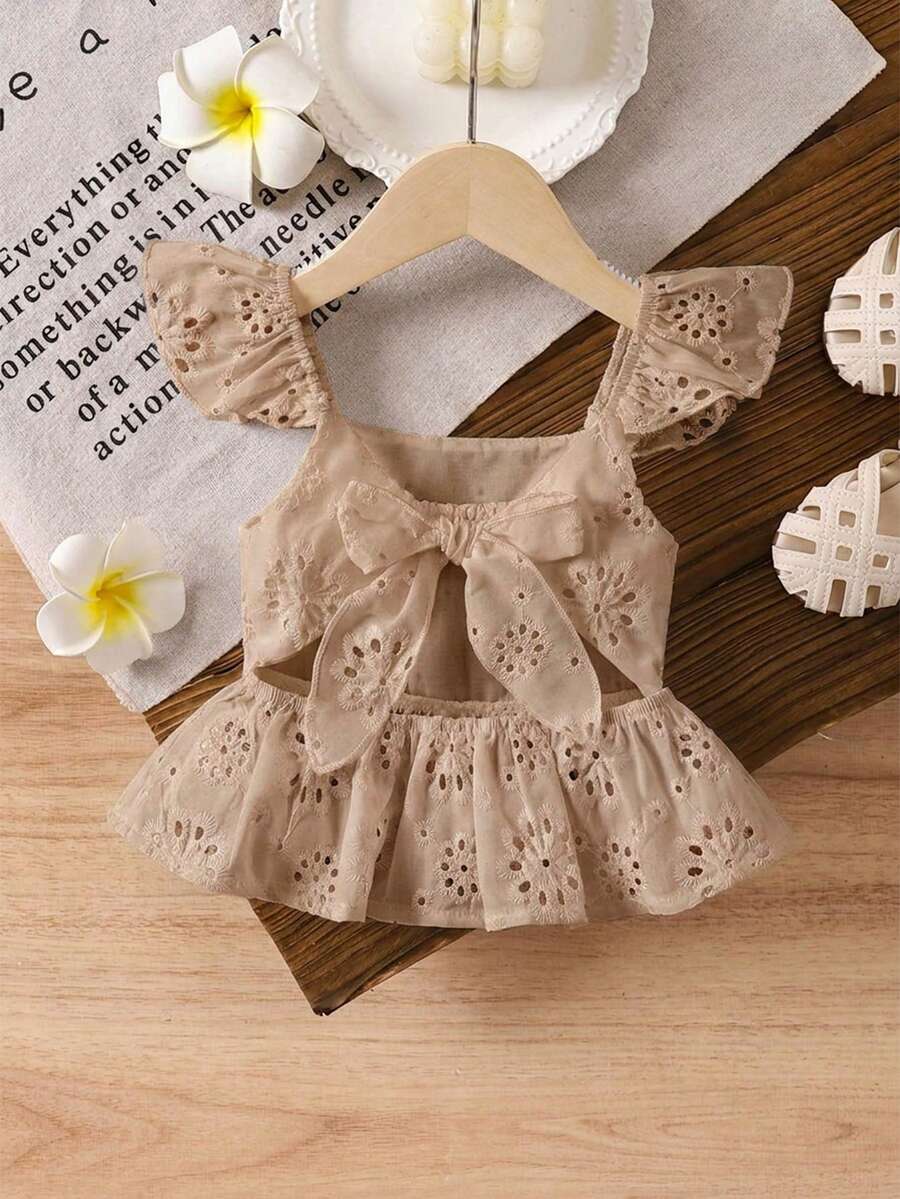 SHEIN LMoss Kids 女宝宝可爱夏季度假百搭白色刺绣蝴蝶结吊带背心 - 杏色 - 查看 1