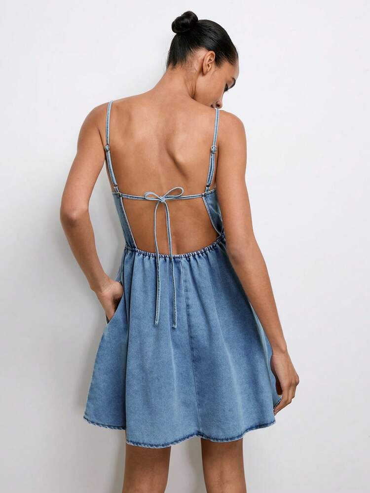 SHEIN Maija Vestido Casual de Alça Denim Sólido e Sem Costas para Verão