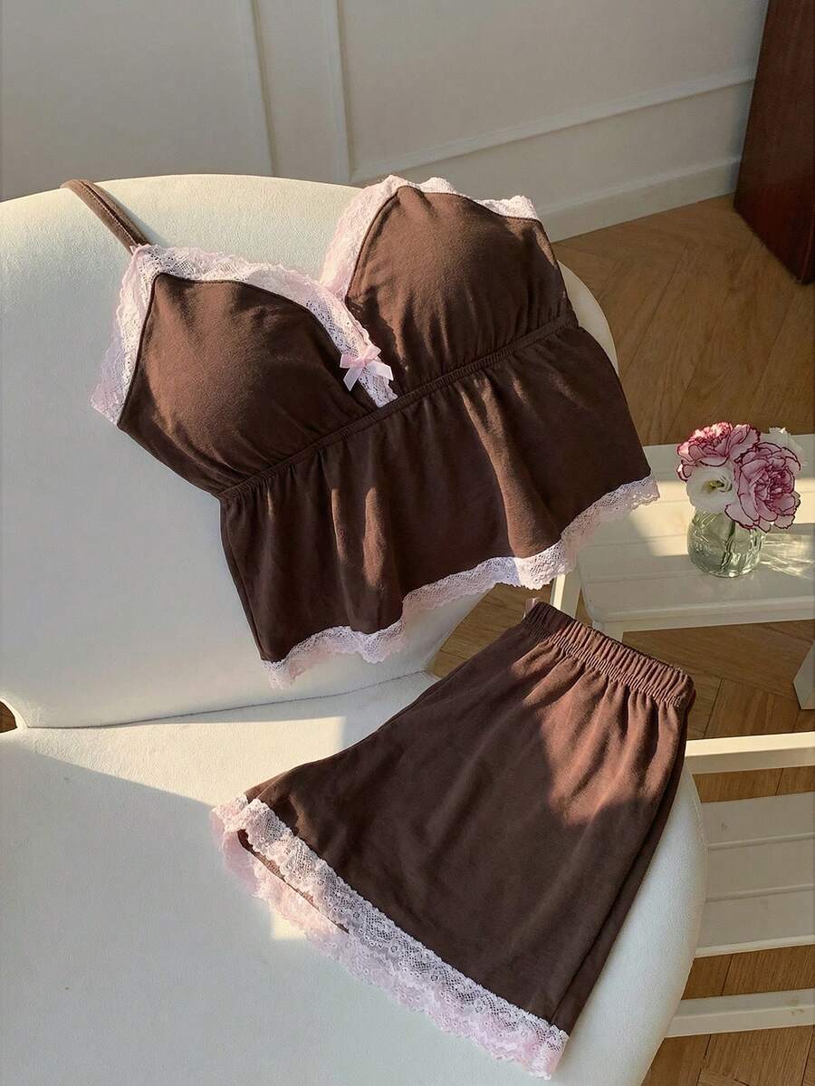 Comfortcana 棕色加大码女士撞色蕾丝吊带背心和短裤两件套 - 棕色 - 查看 1
