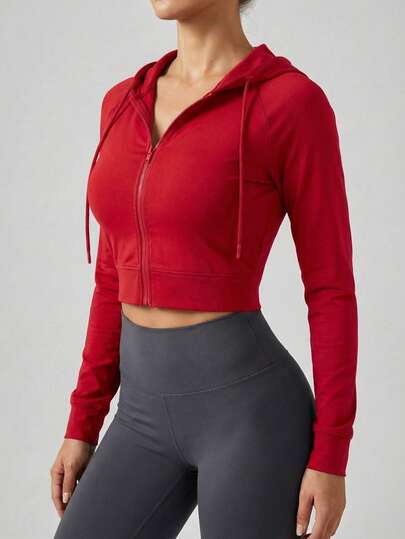 Chamarra deportiva mujer, jacket deportiva, cierre frontal, capucha, manga larga, ligera, transpirable, cómoda, gym, entrenamiento, running, fitness, yoga, ropa deportiva, uso diario, ajuste perfecto, ropa activa, ejercicio, workout, casual.