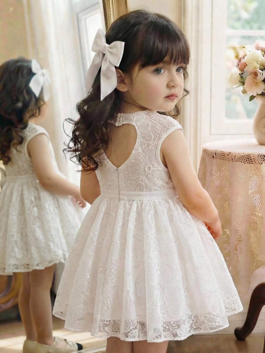 Vestido ajustado con cuello redondo y volantes en el bajo para niña - Champán - Ver 1