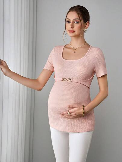 SHEIN Áo thun bầu ngắn cổ vuông và tròn, màu trơn, ôm dáng, trang trí cúc kim loại.
