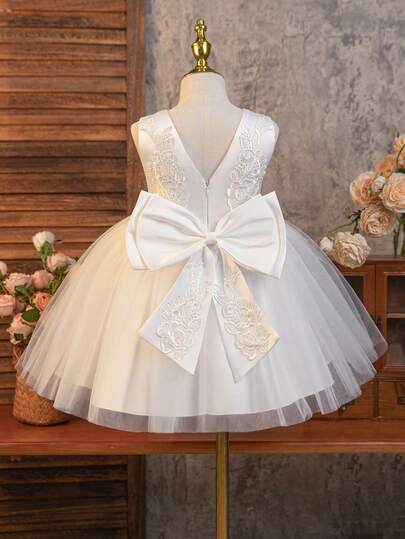 Glamorique Kids 女婴白色网纱缎面无袖连衣裙，花卉刺绣露背蝴蝶结装饰，简约度假风连衣裙，适合婚礼、生日、派对、舞台表演等场合，公主风