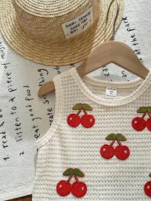 SHEIN LMoss Kids 女童纯色草莓图案无袖针织背心，适合度假、郊游、派对等场合。 - 杏色 - 查看 6