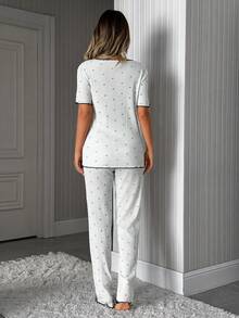 SHEIN Bộ đồ ngủ nữ bằng cotton dệt kim gân màu trắng phối họa tiết chấm bi và hoa, cổ chữ V, có nơ, tay ngắn và quần dài, thoải mái, thoáng khí, 2 món cho mùa hè. - trắng - Xem 2