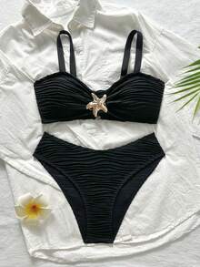 Bộ bikini dành cho thiếu nữ với họa tiết dập nổi và điểm nhấn kim loại. - màu đen - Xem 1