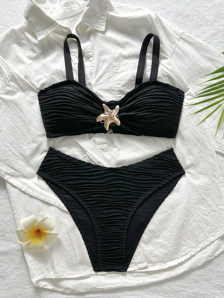 Bộ bikini dành cho thiếu nữ với họa tiết dập nổi và điểm nhấn kim loại. - màu đen - Xem 1