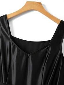 GlowEve CURVE Elegant Satin Button Waist Belt Contrast Lace Plus Size Dress For Women - Black - View 4