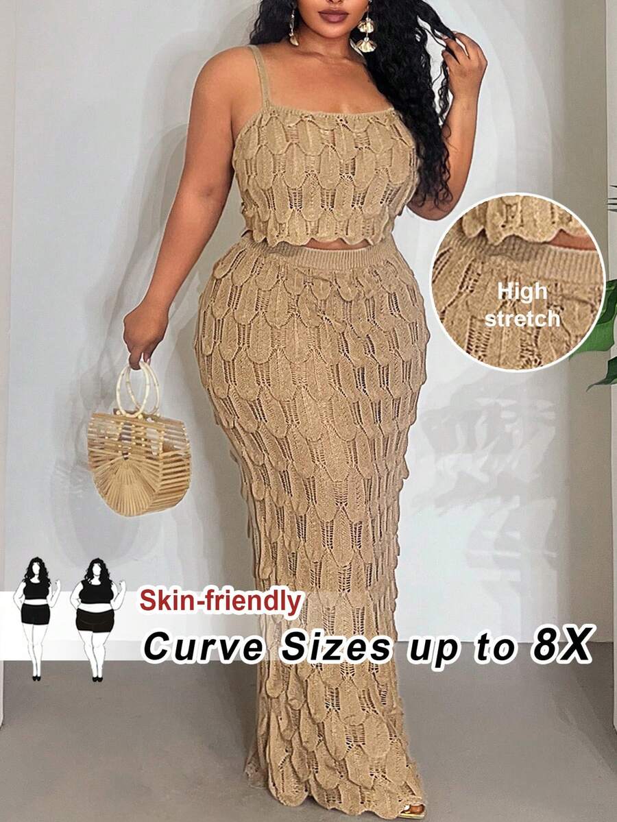SHEIN CURVE+ Bộ đồ thể thao mới năm 2025: Áo crop top không tay khoét eo và chân váy maxi ôm sát, gợi cảm/thích hợp cho kỳ nghỉ/thanh lịch. - Màu be - Xem 1