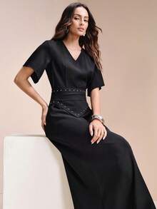 SHEIN Zanirela Robe midi élégante à col en V noir - détail de taille clouté, manches courtes, sophistication intemporelle pour le soir et le bureau - Noir - Voir 6