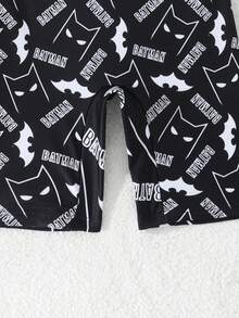 BATMAN X SHEIN GraphicGems Bộ đồ bơi liền thân in logo dành cho bé trai, gồm áo và quần short (kèm mũ), thích hợp cho kỳ nghỉ hè ở bãi biển, tiệc bể bơi. - Nhiều màu - Xem 6