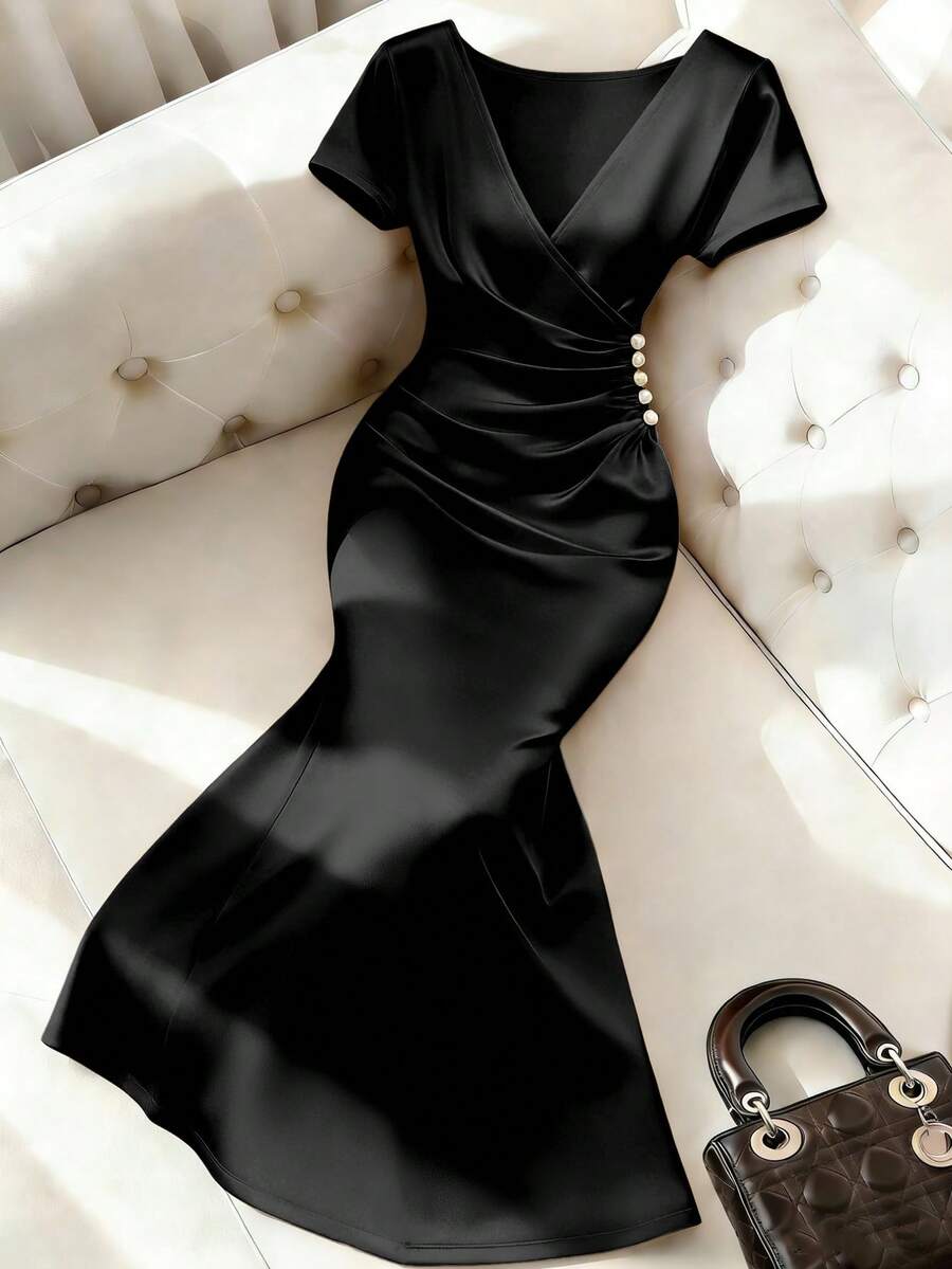 Franclia Elegant Commuter V-Neck Ruffle Hem Pearl Button Bodycon Dress For Women - Black - View 1