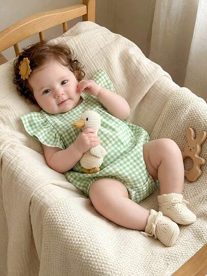 Vintaside Kids 新生儿连体衣一件装，柔和绿色格子图案，方领，短袖设计，简约百搭的田园风格，适合春夏穿着，日常可爱又时尚。