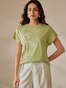 Anewsta Blusa verde de verano para mujer, camiseta de manga corta con patrón bordado y con cuentas de árbol de coco elegante, camiseta casual para mujer, adecuada para atuendos de vacaciones, ropa casual de vacaciones, atuendo de vacaciones de verano - Verde - Ver 6