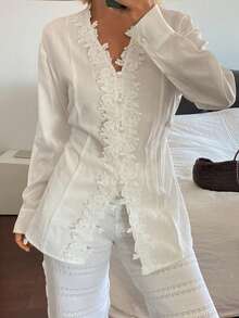 DAZY 女士V领蕾丝拼接长袖开衫，配优雅腰带 - 白色 - 查看 8