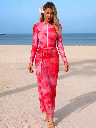 Swim Shayni Conjunto de Maiô com Zíper na Frente de Manga Longa, Estampa em Aquarela Rosa, Cintura com Cordão, Saia Sobreposta de Tule Transparente - Férias na Praia