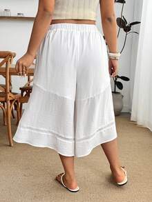 Enliva Plus Size Women White Capri Pants, Casual Vacation White Trousers Wide Leg Pants Crocheted Trim Pants, For Apple And Rounded Body Shape - White - View 2