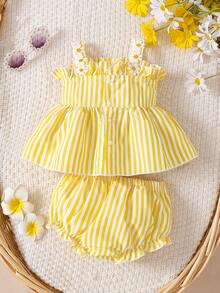 SHEIN Newborn Baby Girl Pastel Yellow Summer Cute Flower Embroidered Camisole Top And Triangular Shorts 2-Piece Set For Photo Shoot Outdoor Vacation - Yellow - View 2