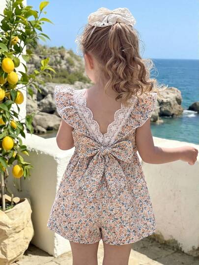 SHEIN Vintaside Kids Váy chữ A hở lưng cổ chữ V xếp nếp hoa mới cho bé gái mùa hè, thời trang phong cách đồng quê
