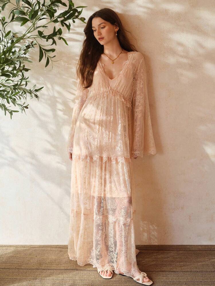 ELEGANT ROMANTIC LACE LONG LOOSE RUFFLED HEM NIGHTGOWN, SPRING/SUMMER