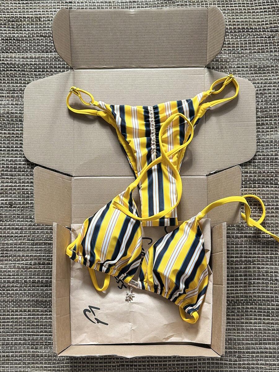 Swim Mod 女士随机印花项链金属饰品比基尼套装,春夏Zestiva泳装黄色两件式泳衣黄色条纹比基尼女士黄色泳衣黄色两件式泳装比基尼套装女士泳衣套装黄色比基尼日光浴服两件套女士泳装套装 - 彩色 - 查看 1