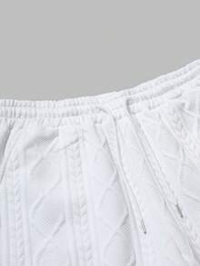 Manfinity Homme Set Kaos Lengan Pendek dan Celana Pendek Pria, Desain Kain Jacquard Rajut Cocok untuk Pemakaian Sehari-hari - Putih - View 5