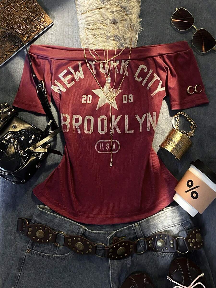 Glimmora Áo thun ngắn tay dáng ôm trễ vai phong cách Y2K thập niên 2000, in chữ "NEW YORK", kiểu dáng giản dị và cổ điển, phù hợp cho mặc hàng ngày, đi làm, dự tiệc, tụ họp và các dịp tựu trường. - Nhiều màu - Xem 1