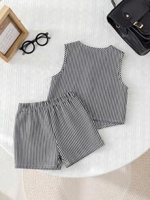 Bộ quần áo lịch lãm cho bé trai: Áo vest một hàng cúc và quần short kẻ sọc. - Đen và trắng - Xem 2