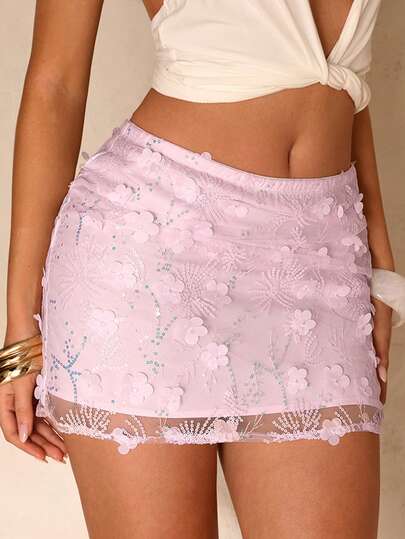 SHEIN Glamour Chân váy nữ mùa xuân/hè đính hạt hoa dễ thương màu hồng, chân váy suông cạp thấp màu trơn bóng bẩy thích hợp cho tiệc tùng, hẹn hò, tụ họp.