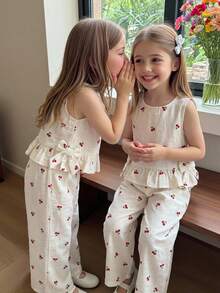 SHEIN LMoss Kids 女宝宝夏季可爱红白格子荷叶边无袖上衣和松紧腰宽松裤套装 - 彩色 - 查看 7