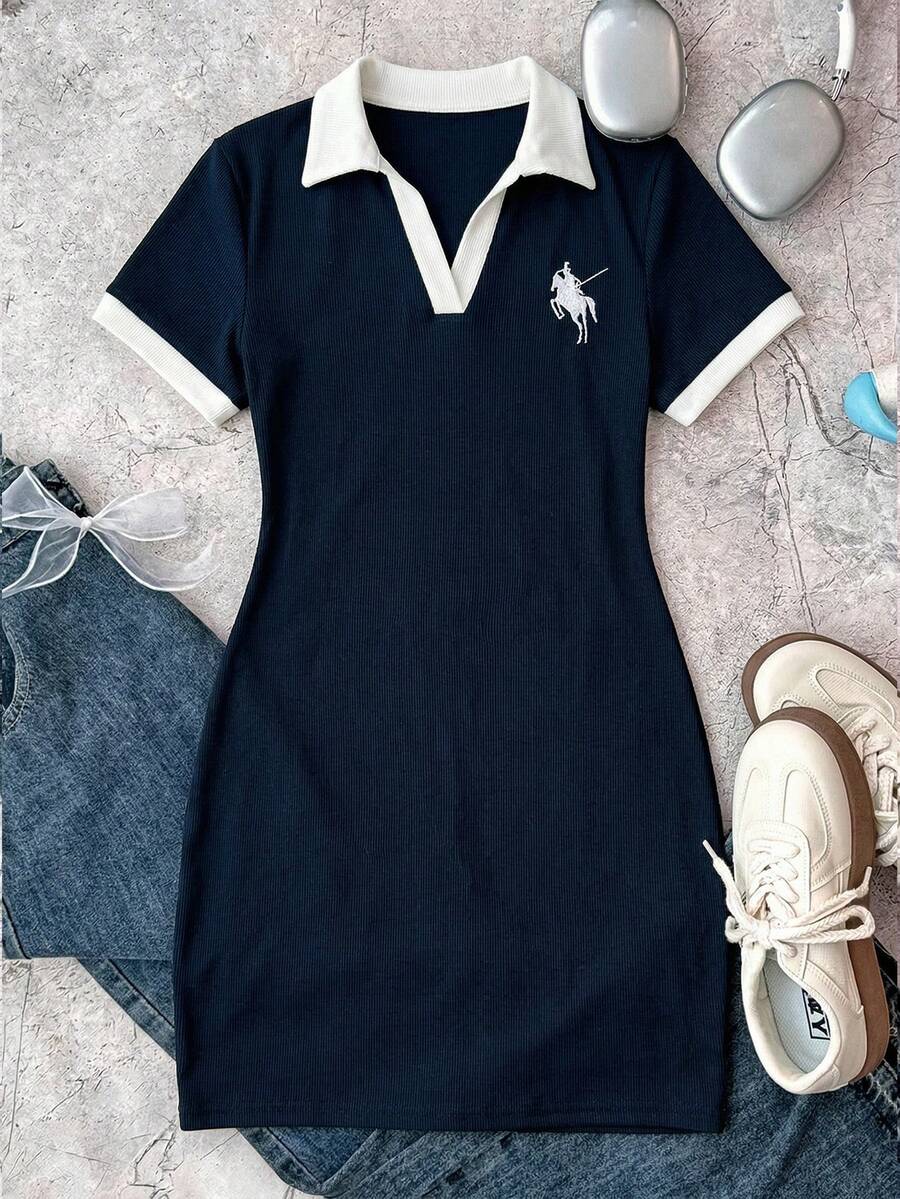 SHEIN Đầm mùa hè cho bé gái tuổi teen màu đen trắng, kiểu dáng thường ngày, cổ áo tương phản, chất liệu dệt kim gân, cài nút, ôm sát, thêu hình bướm. - Màu xanh hải quân - Xem 1