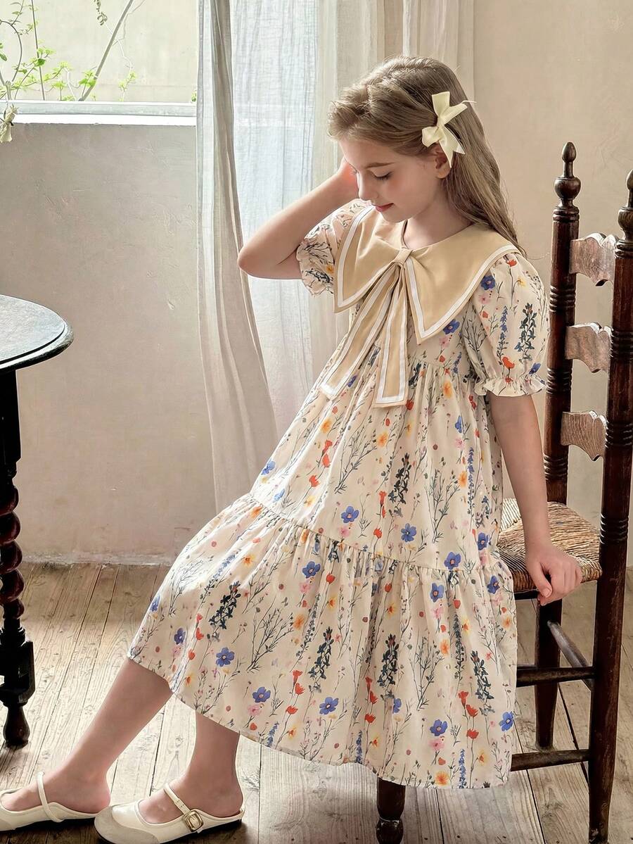 SHEIN 女童夏季波西米亚甜美度假连衣裙,蓝色碎花印花,大蝴蝶结领,短袖,及膝,米色,夏季,端庄,下午茶派对 - 黃色 - 查看 1