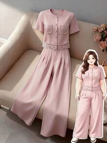 GlowEve CURVE Bộ đồ nữ cỡ lớn cổ tròn cài cúc đơn, đính ngọc trai giả, tay ngắn, kết hợp với quần ống rộng xếp ly, thích hợp cho ngày Valentine, mùa xuân. - Hồng - Xem 1