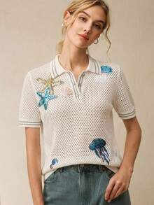 Anewsta 女士夏季度假休闲时尚小众设计镂空网纱海洋刺绣亮片撞色Polo领白色针织短袖上衣。适合度假、夏季休闲、日常穿着和外出活动。 - 白色 - 查看 4