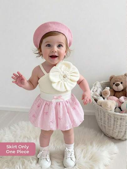 SHEIN Elladie kids Baby Girls' Solid Color A-Line Bubble Skirt. Solid Color Tone Showcases An Elegant Style, And The Bubble Design Adds A Cute Touch. The A-Line Silhouette Flatters The Figure, Suitable For Babies Of All Body Types. Whether To Play Or Attending A Special Occasion, This Skirt Will Let Your Little Princess Shine With A Unique Charm And Enjoy Happy Moments.