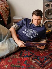 VeloEdit Áo thun nam tay ngắn cổ tròn in họa tiết, kiểu dáng thường ngày - Nhiều màu - Xem 8