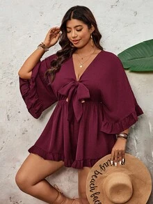 SHEIN VCAY Mono de talla grande con mangas de murciélago, dobladillo con volantes y cintura con lazo, unicolor para vacaciones - Burdeos - Ver 5
