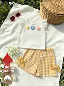 SHEIN Set di maglietta a maniche corte con fiori 3D e pantaloncini a quadri per bambine - Giallo - Visualizzare 6