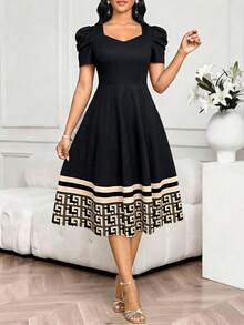 SHEIN Lady Đầm nữ thanh lịch kẻ sọc họa tiết hình học cổ tim tay cánh hoa - màu đen - Xem 5