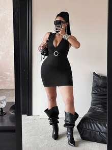 POPSWAY Plus Size Women V-Neck Ruched Front Hollow Design Sleeveless Backless Dress - Black - View 4