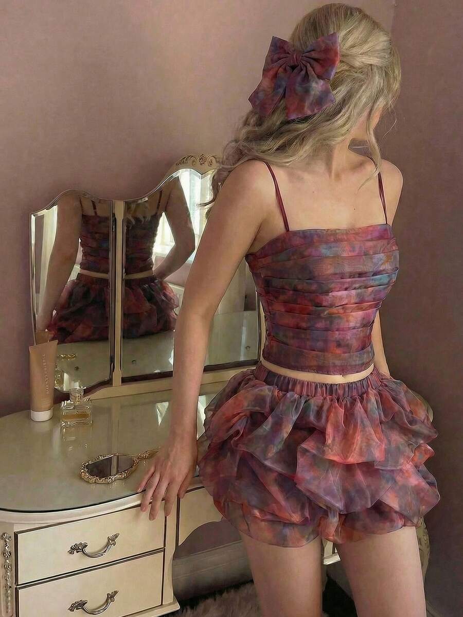 SHEIN MOD Bộ đồ 2 món dành cho nữ: Áo hai dây xếp ly họa tiết hoa nhuộm tie-dye và chân váy midi xếp bèo eo. - Nhiều màu - Xem 1