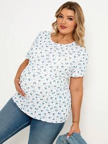 Plussiva Plus-Size Maternity T-Shirt For Summer, Light Blue Floral Pattern, Highly Elastic, Comfortable And Casual, Suitable For Pregnant Women - Blue and White - View 6