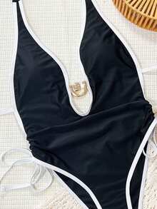 Swim SXY 纯色深V领扭结褶皱金属装饰休闲沙滩连体泳衣（女款） - 黑色 - 查看 3