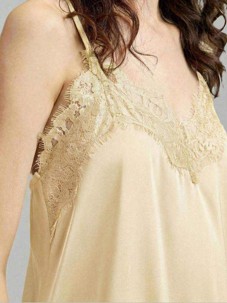 Women's Satin-Faced Crepe Fabric Comfortable Soft Spaghetti Strap Long Top, Fitted Silhouette, Lace Trim Accent, Asymmetric Hemline Design, Modern Urban Casual Business Chic Office Wear, Low-Key Elegant Vibe, High-Quality Airport Fashion All-Season Versatile Modern Urban Fashion Business Casual Women's Wear Office Attire Understated Old-Money Style, Elegant And Sophisticated, High-Quality Commuter And Airport Women's Wear Bohemian Style Vacation Outfits Seaside Women's Clothing, Country Music Co