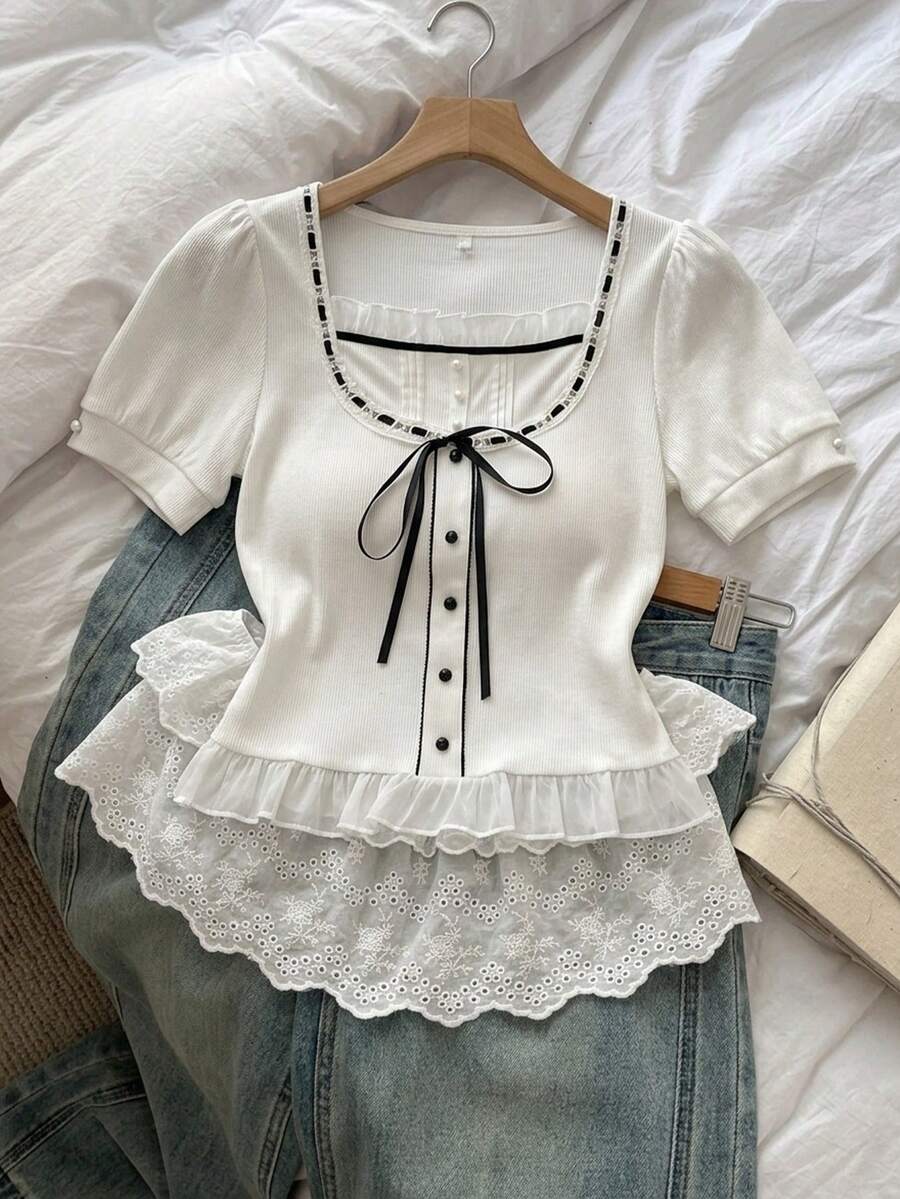 FRIFUL Áo thun ngắn tay cổ tròn ren bèo nhún, thắt nơ ở ngực, eo ôm sát, viền lưới trang trí, dành cho nữ, thích hợp mặc mùa hè. - trắng - Xem 1