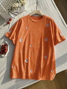 Comfortcana Plus Size Women's Daisy Embroidery Round Neck Short Sleeve Casual T-Shirt, Summer - Orange - View 4