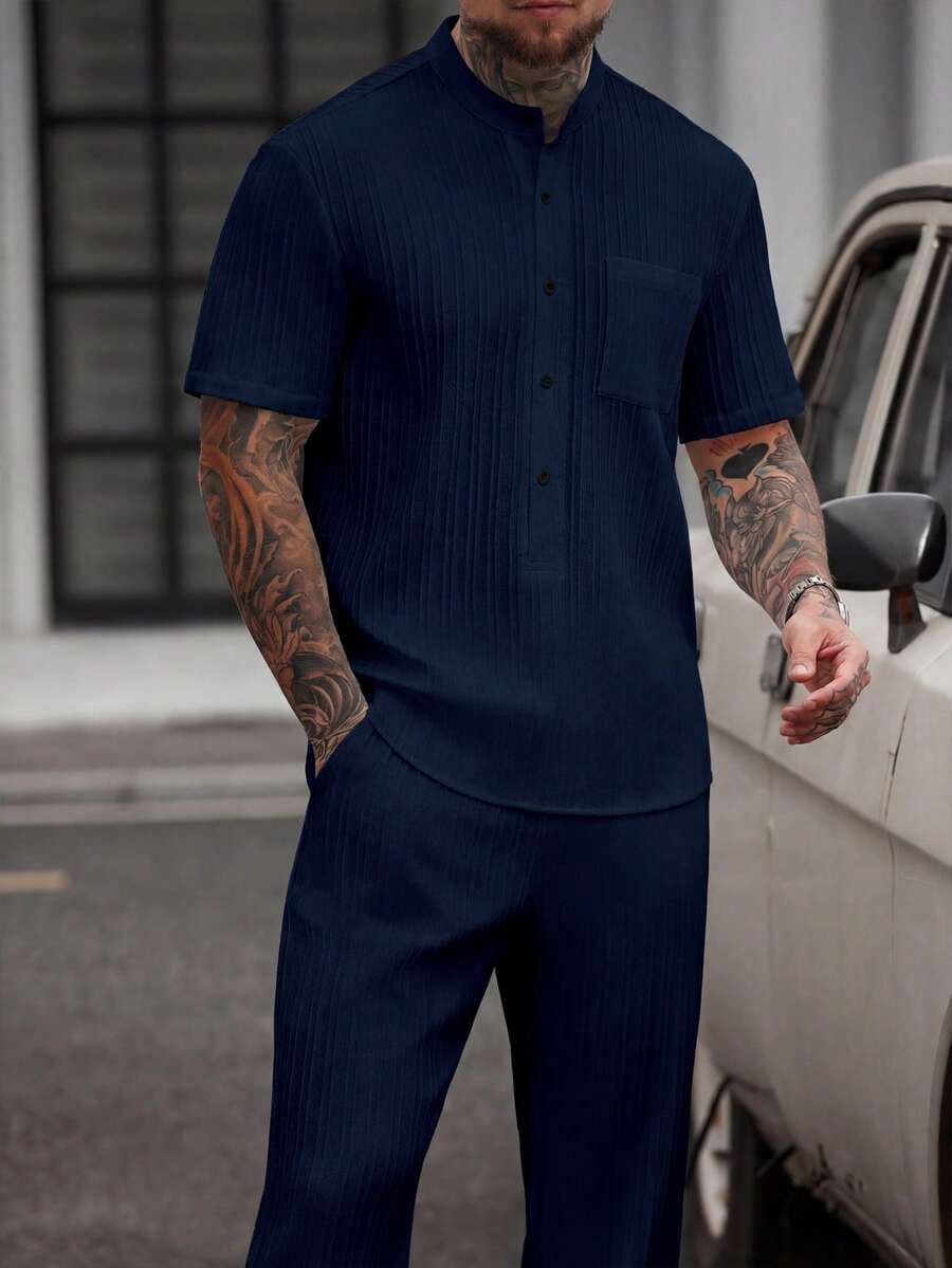 Manfinity CasualCool Traje casual formal de hombre de unicolor con camisa de manga corta de un solo botón y pantalones - azul real - Ver 1
