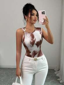 Selianne New Sexy Tie Dye Print Design Metal Buckle Fitted One-Piece Swimsuit For Women, Suitable For Summer Vacation - Brown - View 5