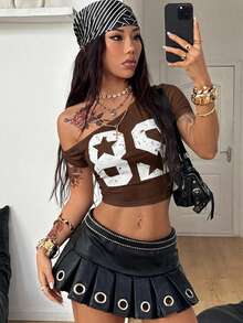 Coolane 女士夏季音乐会街头服饰 Y2K 运动装比赛日图案数字图案舒适不对称领口短款T恤 - 棕色 - 查看 3